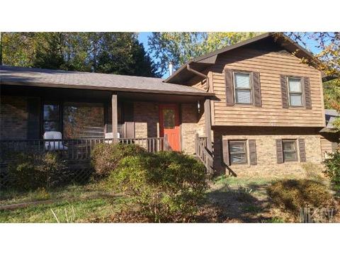 612 4th St, Conover, NC 28613 photo 1