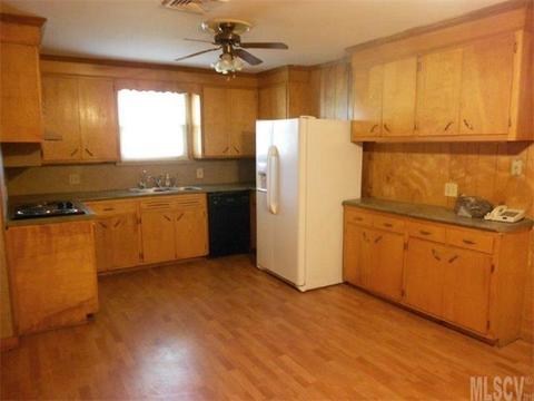 2189 Horseshoe Bend Rd, Hickory, NC 28601 photo 13