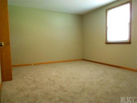 2189 Horseshoe Bend Rd, Hickory, NC 28601 photo 16