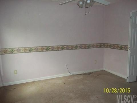 1400 Millrace Dr, Conover, NC 28613 photo 4