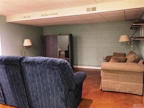 205 Valley Rd, Hickory, NC 28601 photo 5