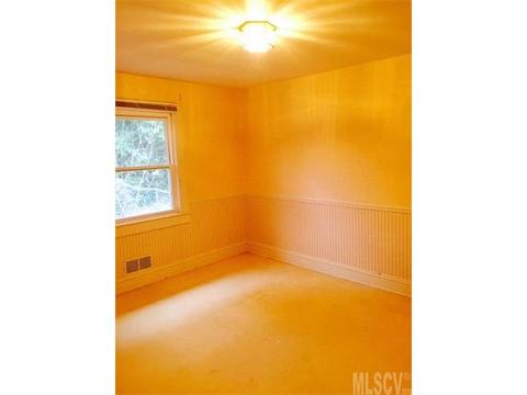 1358 8th St, Hickory, NC 28601 photo 4