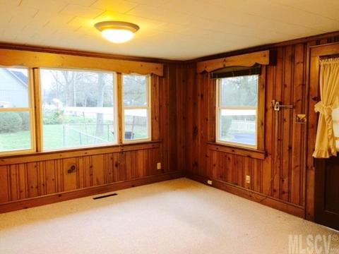 1358 8th St, Hickory, NC 28601 photo 6