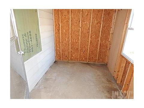 506 Blacksnake Rd, Stanley, NC 28164 photo 3