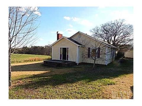 506 Blacksnake Rd, Stanley, NC 28164 photo 1