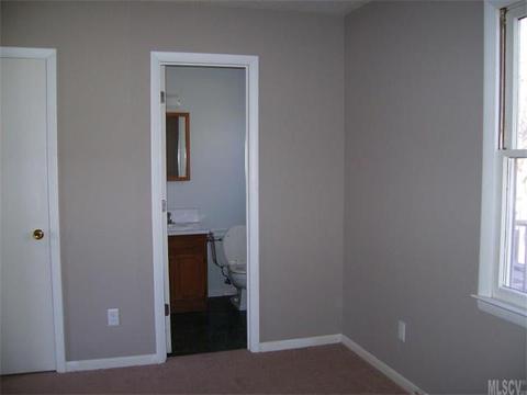 4556 Queens Rd, Hickory, NC 28602 photo 3