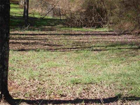 4556 Queens Rd, Hickory, NC 28602 photo 6