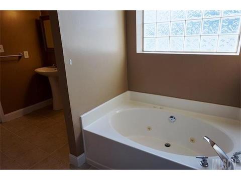2034 Sugar Maple Ln, Conover, NC 28613 photo 10