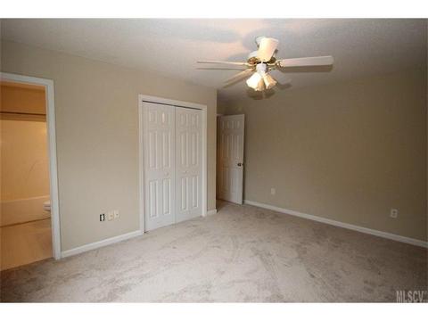 714 Gemcrest Dr, Conover, NC 28613 photo 3
