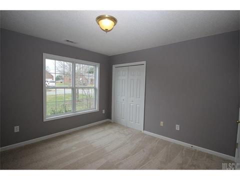 714 Gemcrest Dr, Conover, NC 28613 photo 7