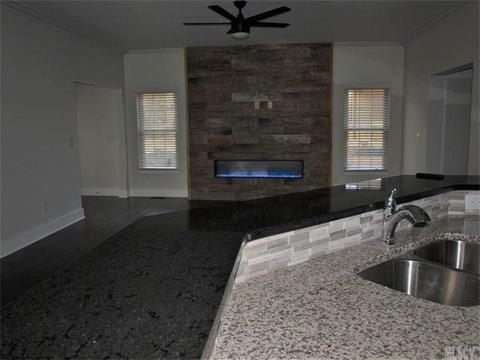 672 13th Avenue Nw Pl NW, Hickory, NC 28601 photo 4