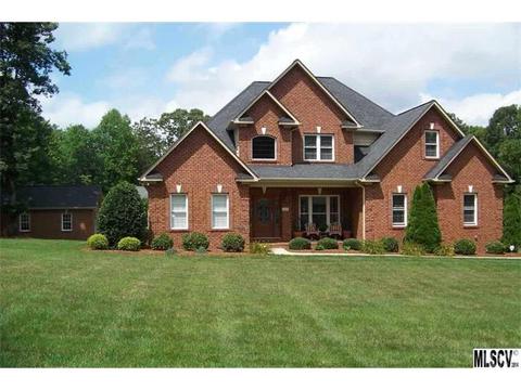 204 9th St, Conover, NC 28613 photo 1