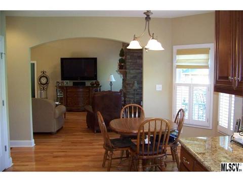 204 9th St, Conover, NC 28613 photo 3