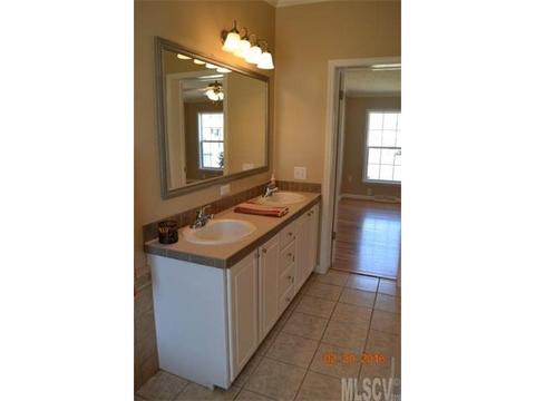 105 Acreview Ln, Maiden, NC 28650 photo 3