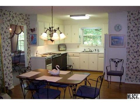 2561 Eagle Dr, Conover, NC 28613 photo 3