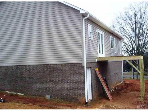 4481 Summit Cir, Conover, NC 28613 photo 10