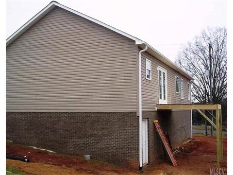 4481 Summit Cir, Conover, NC 28613 photo 11