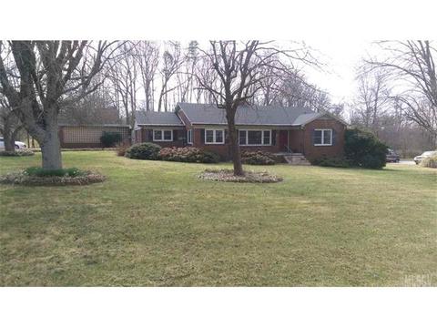 805 4th St, Conover, NC 28613 photo 1
