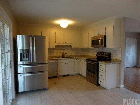 221 Cedar Forest Loop, Hickory, NC 28601 photo 9