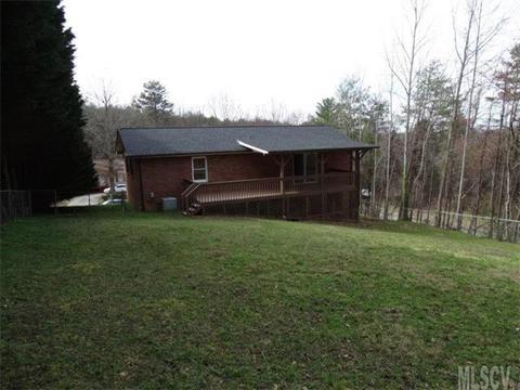 221 Cedar Forest Loop, Hickory, NC 28601 photo 5