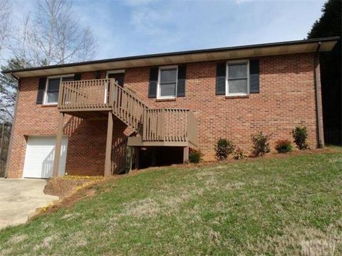 221 Cedar Forest Loop, Hickory, NC 28601 photo 1
