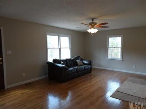 221 Cedar Forest Loop, Hickory, NC 28601 photo 8