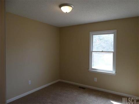 221 Cedar Forest Loop, Hickory, NC 28601 photo 10