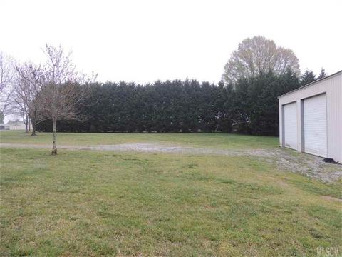 2813 E Maiden Rd, Maiden, NC 28650 photo 16