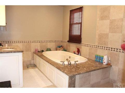 3482 Fredell Dr, Conover, NC 28613 photo 5