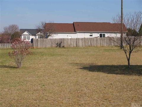 1310 Landsdowne Dr, Conover, NC 28613 photo 10