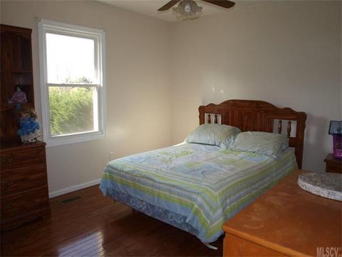 1310 Landsdowne Dr, Conover, NC 28613 photo 18