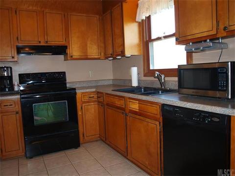 1310 Landsdowne Dr, Conover, NC 28613 photo 13