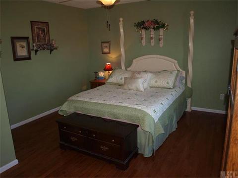 1310 Landsdowne Dr, Conover, NC 28613 photo 5