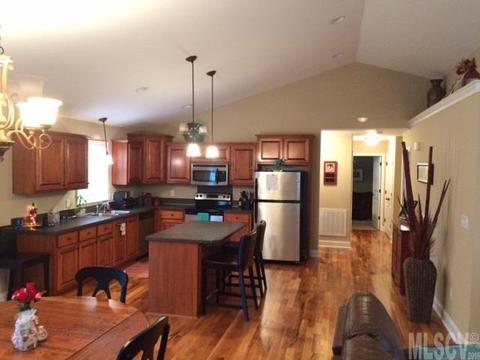 504 E Pine St, Maiden, NC 28650 photo 7