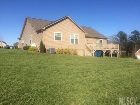 504 E Pine St, Maiden, NC 28650 photo 5