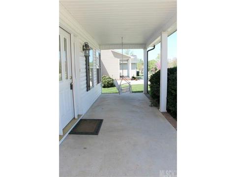 1617 Mayfair Dr, Conover, NC 28613 photo 2