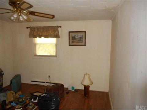 221 3rd Ave, Conover, NC 28613 photo 10