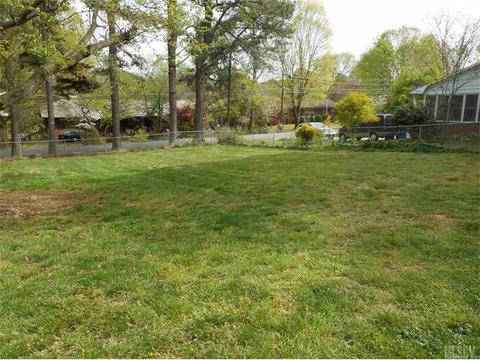 221 3rd Ave, Conover, NC 28613 photo 3