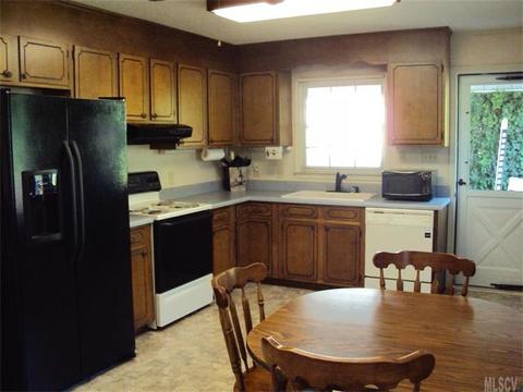 3605 Smithfield Dr, Conover, NC 28613 photo 15