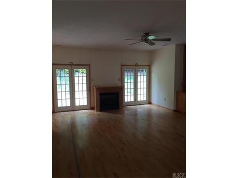 719 3rd Ave NE, Conover, NC 28613 photo 10