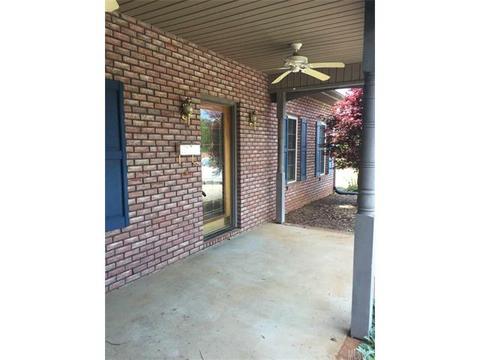 719 3rd Ave NE, Conover, NC 28613 photo 3