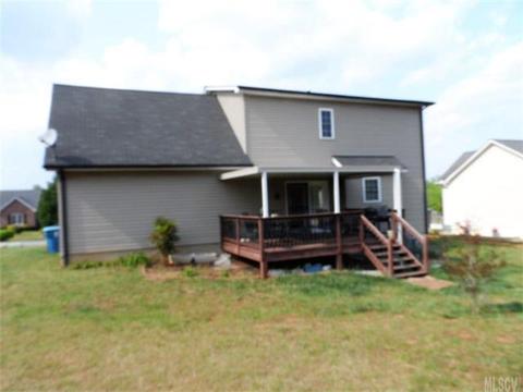 307 Pine Meadows Cir, Hickory, NC 28601 photo 12