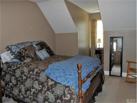 307 Pine Meadows Cir, Hickory, NC 28601 photo 6