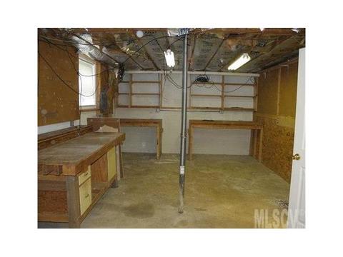 1003 2nd St, Conover, NC 28613 photo 5