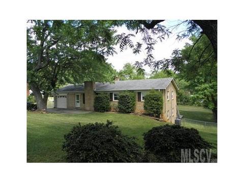 1003 2nd St, Conover, NC 28613 photo 2