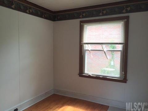 504 Mull St, Morganton, NC 28655 photo 9