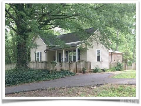155 29th Ave Pl, Hickory, NC 28601 photo 1