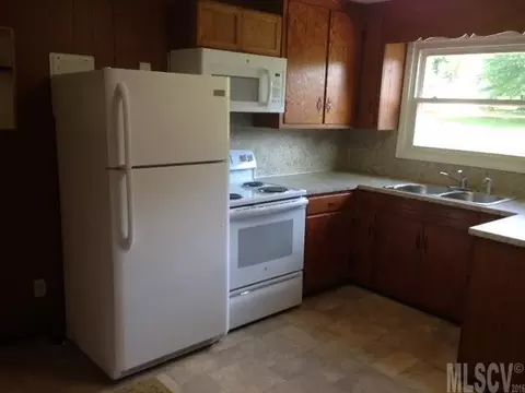 3 Rd Sw Ave SW, Conover, NC 28613 photo 4