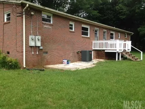 3 Rd Sw Ave SW, Conover, NC 28613 photo 10