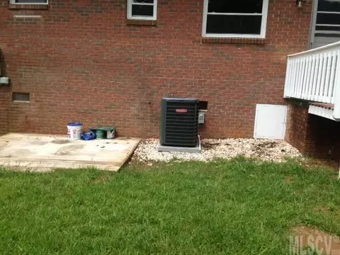 3 Rd Sw Ave SW, Conover, NC 28613 photo 8